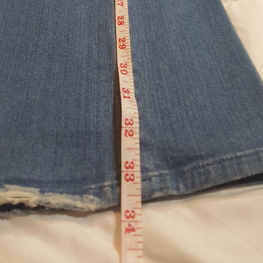 7 For All Mankind - Picture 5 of 6